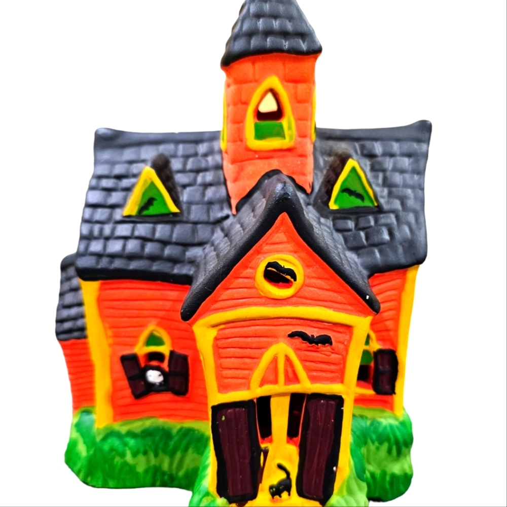 Halloween Ceramic Haunted House Village Light Up House Silvestri Celebrations